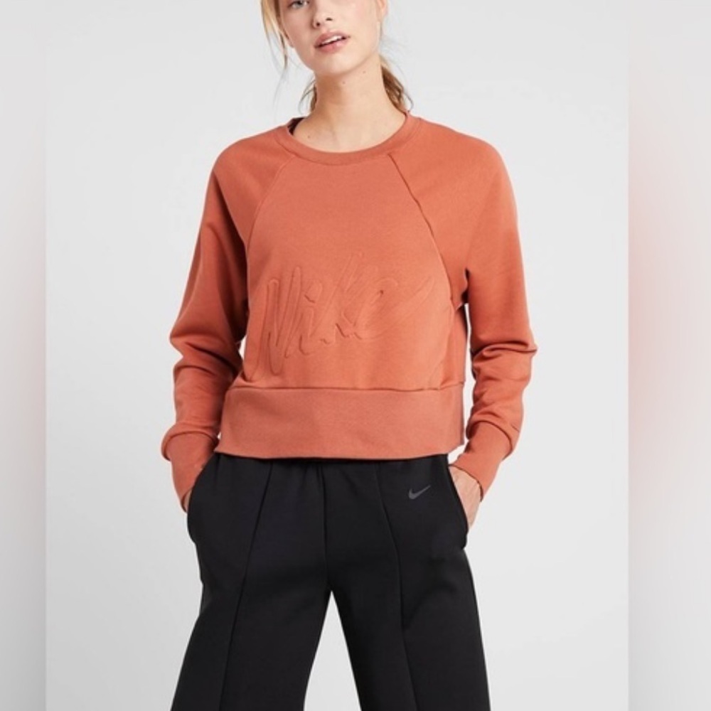 Nike Dri Fit Women’s Logo Crop Fleece Sweatshirt Burnt Orange Size Med Athletic